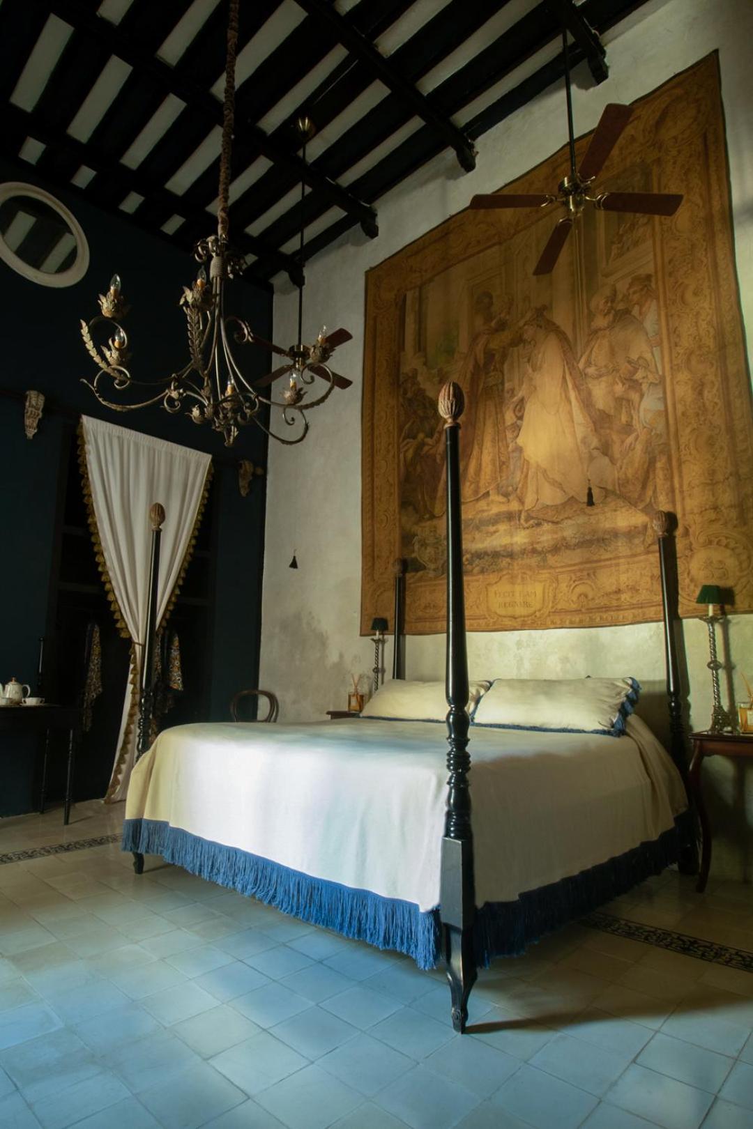 Coqui Coqui Meson De Malleville - Valladolid Valladolid  Eksteriør bilde